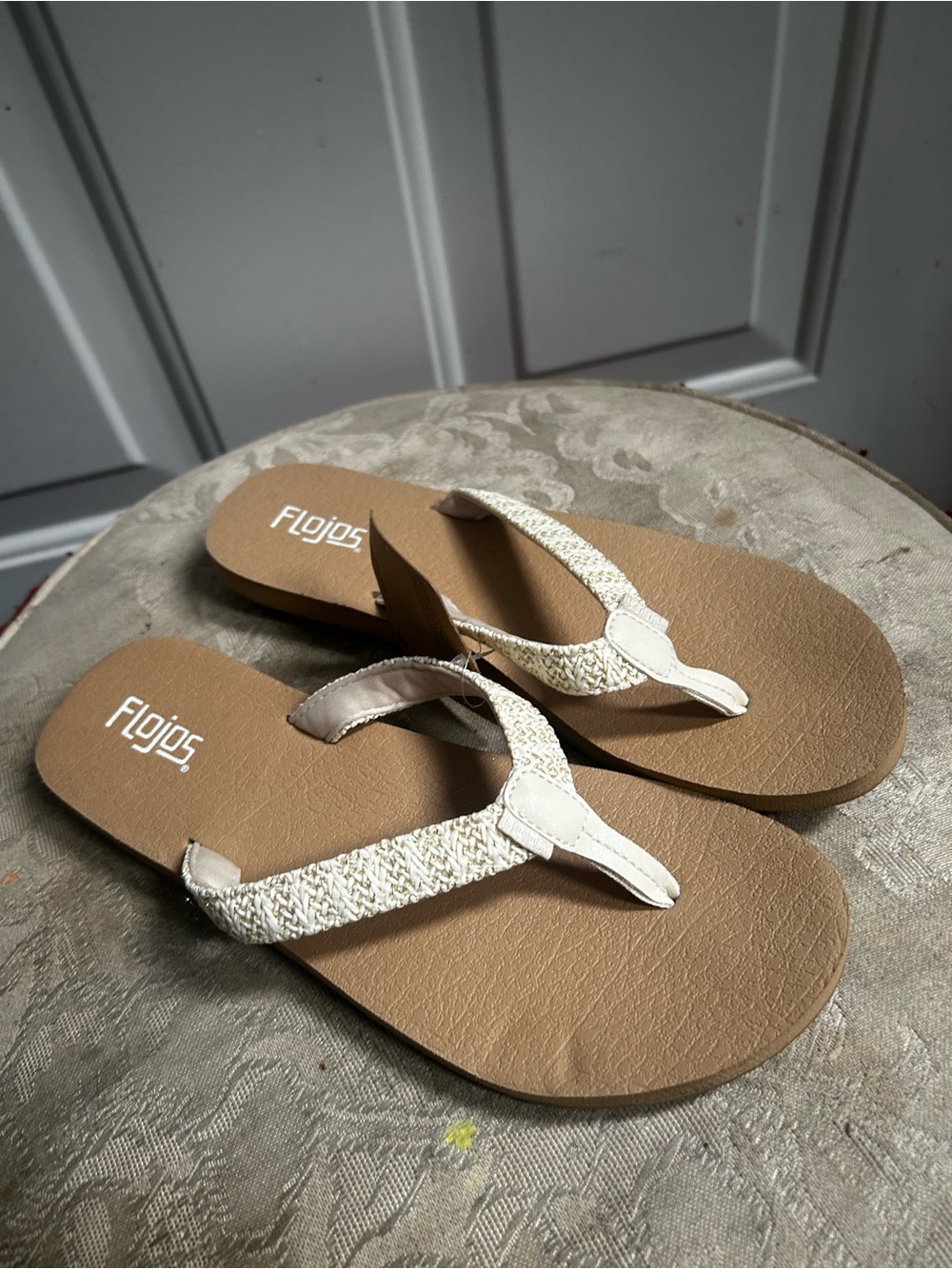 Flojos Women's Tan Footbed Sandals with White Braided Straps Sz 9